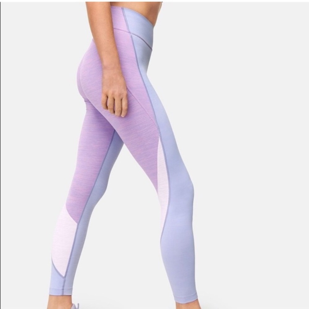 Outdoor Voices TechSweat 7/8 Zoom Leggings in Haze/Provence/Vapor Size Medium